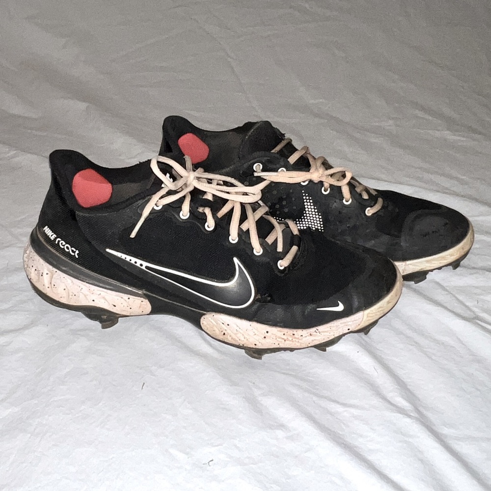 Nike Men's Alpha Huarache Elite 3 Metal Baseball Cleats